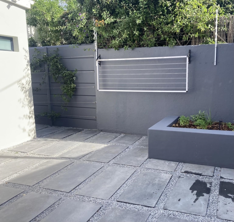 To Let 2 Bedroom Property for Rent in Claremont Village Western Cape